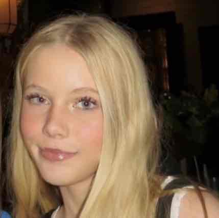Lily E.